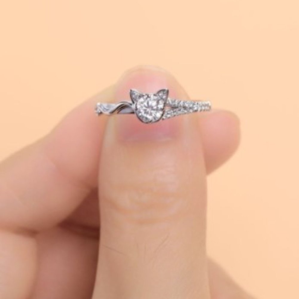 TT-Cat Ears Silver Tone and Rhinestone Ring - Picture 2 of 8